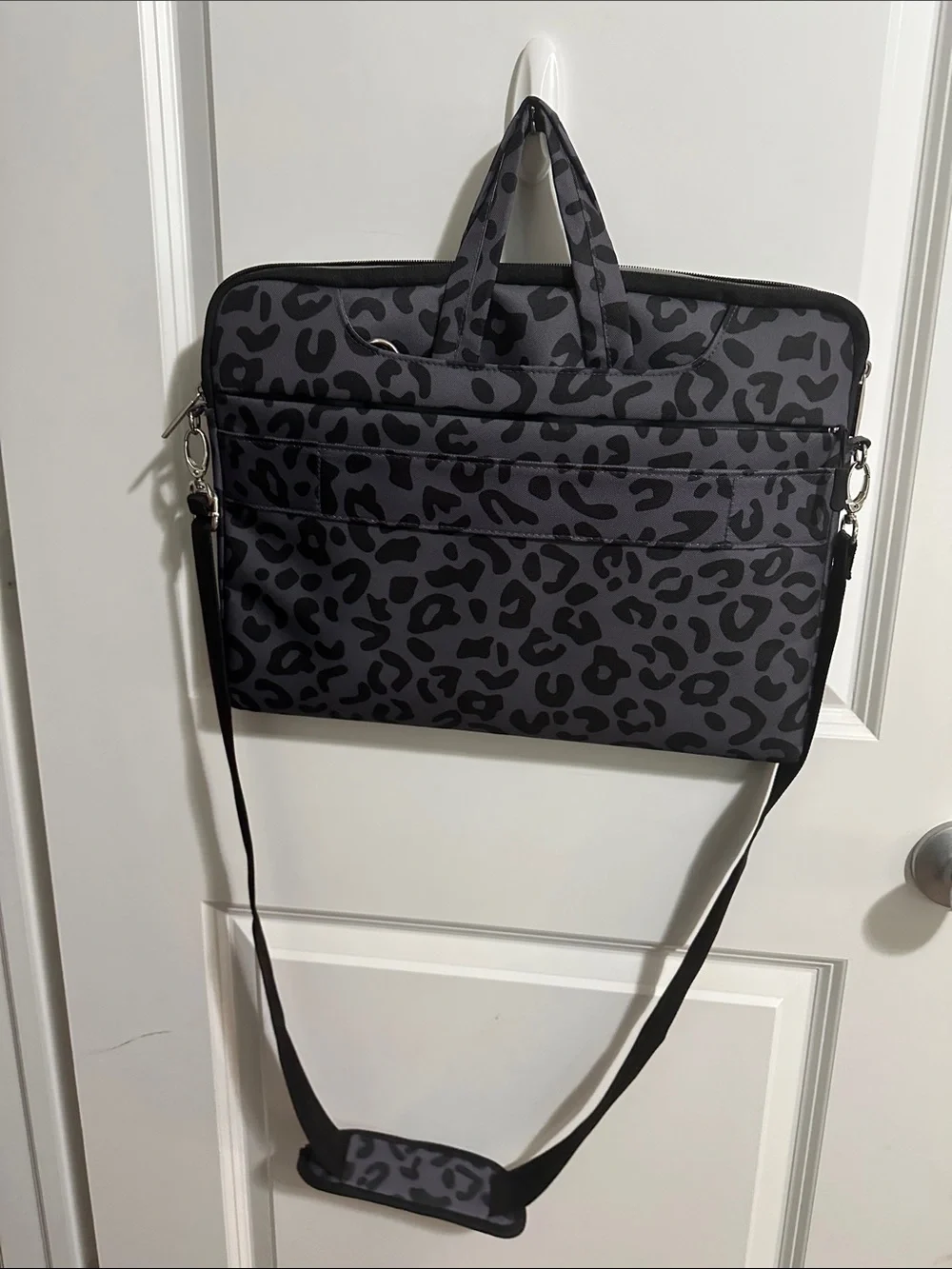 Leopard Print Laptop Bag in Gray